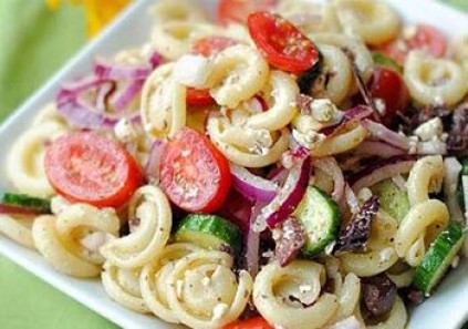 طرز تهیه سالاد پاستای یونانی ویژه