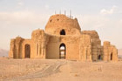 کاخ ساسانی سروستان (کاخ ساسان) در استان فارس