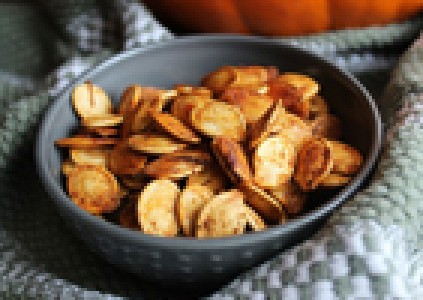 طرز تهیه تخمه کدو بو داده شده برای شب یلدا