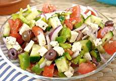 طرز تهیه سالاد یونانی اصل