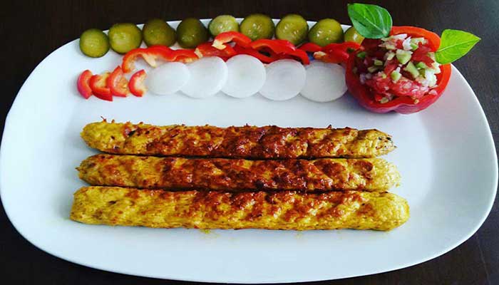 طرز تهیه کباب کوبیده مرغ