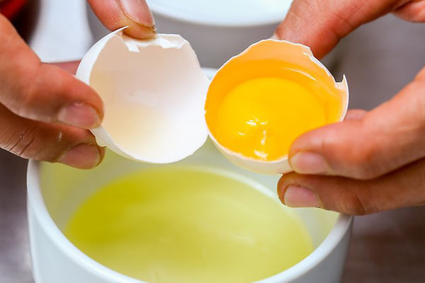 ماسک تخم مرغ برای مو؛ ساده و موثر