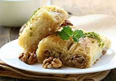 طرز تهیه باقلوا با خمیر یوفکا در منزل