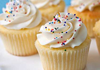 طرز تهیه کاپ کیک ساده (کاپ کیک وانیلی)