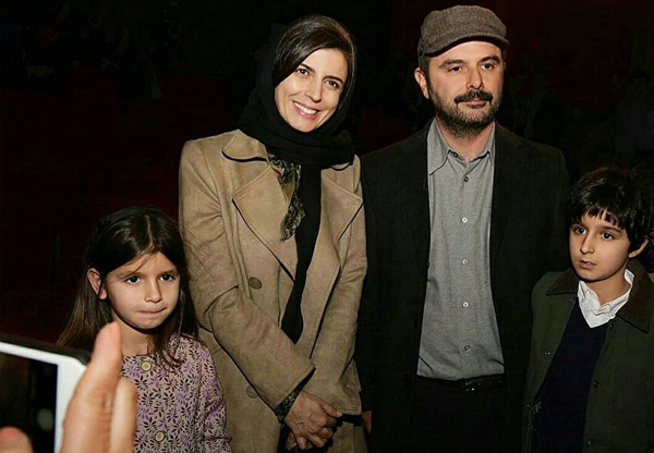 علی مصفا و همسر و فرزندانش