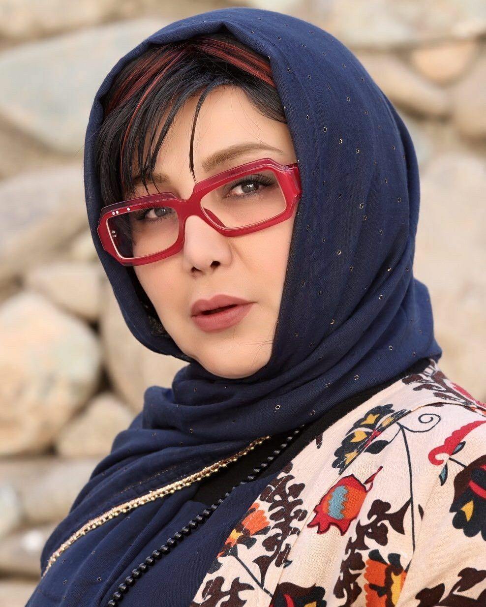 بیوگرافی بهنوش بختیاری