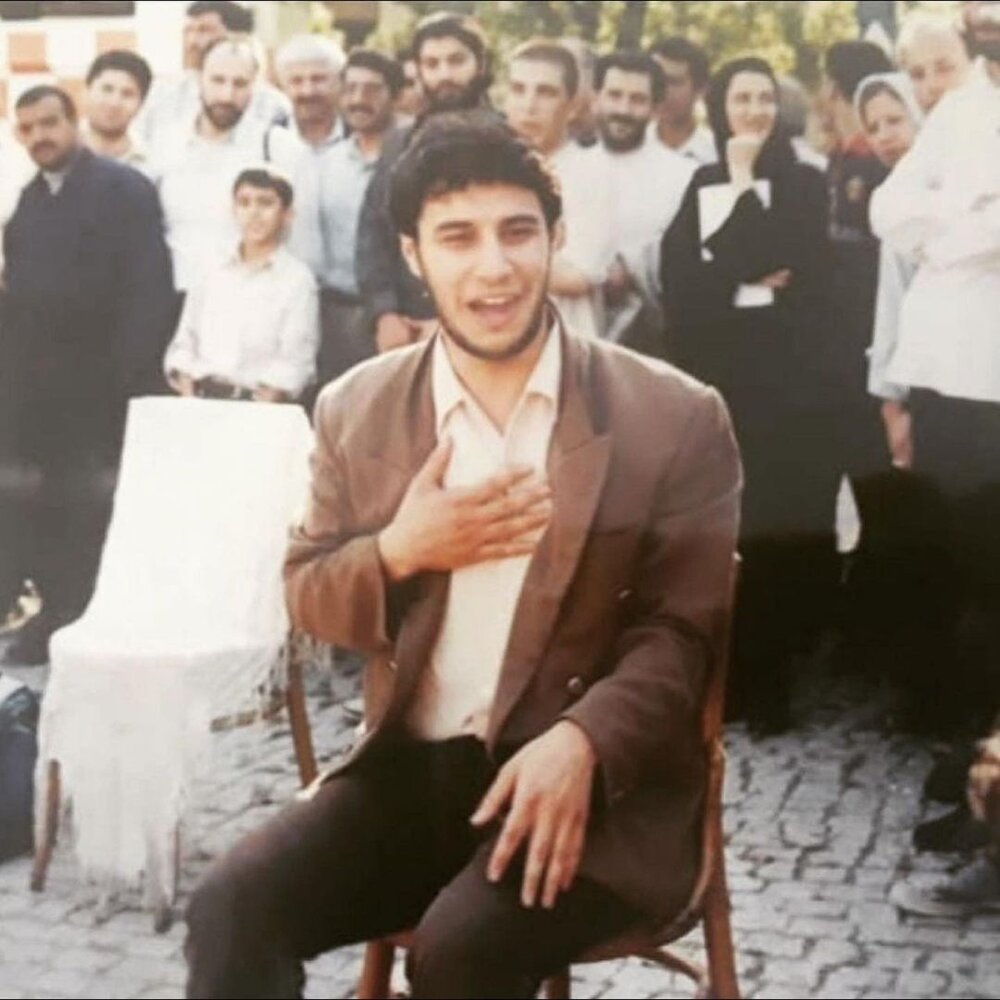 جواد عزتی در تئاتر خیابانی