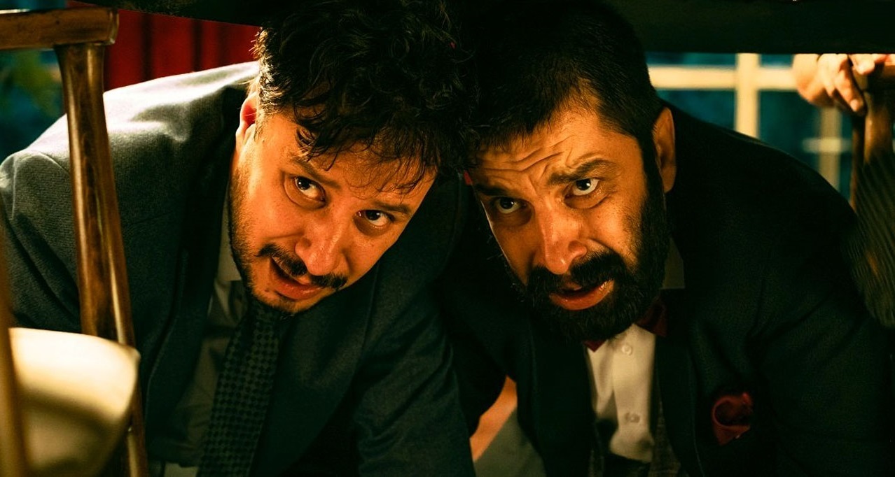 جواد عزتی در تمساح خونی