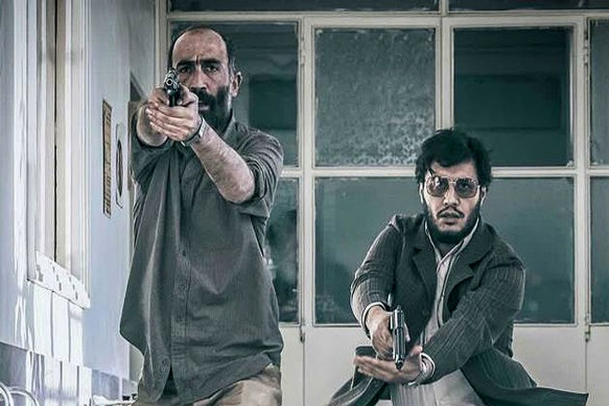 جواد عزتی در ماجرای نیمروز