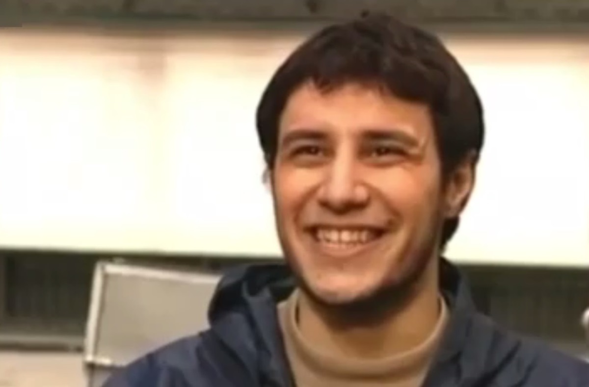 جواد عزتی در من یک مستاجرم