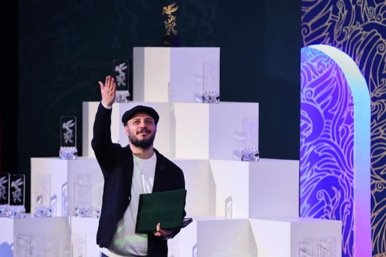 جواد عزتی سیمرغ