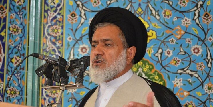 اسب دوانی زن موجب چشم چرانی می شود