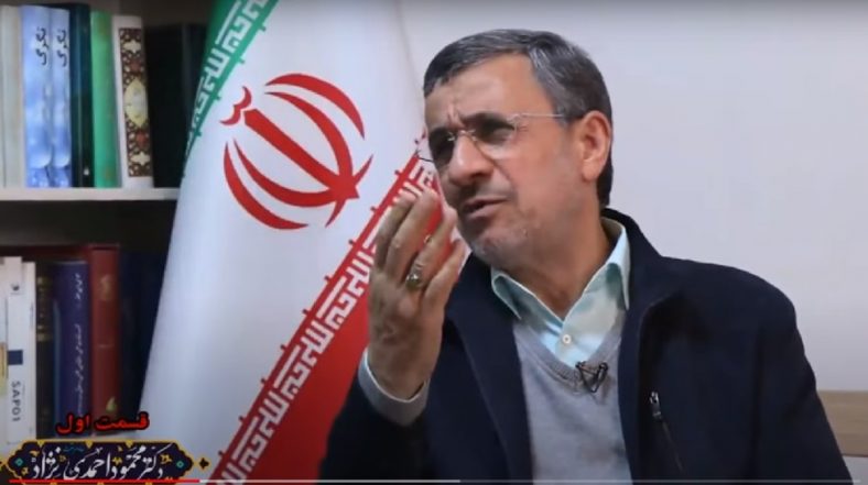 احمدی نژاد بهروز وثوقی و ناصر ملک مطیعی
