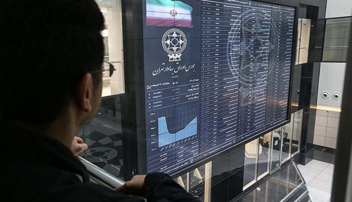 بورس تا پایان سال