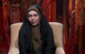 آزاده نامداری در برنامه آبان