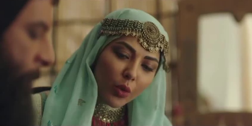 لیلا اوتادی در مهمان کشی