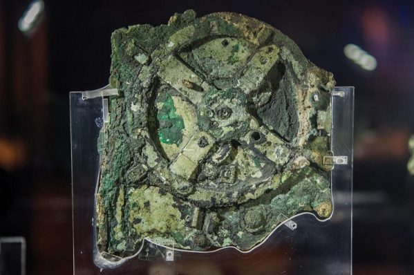 کامپیوتر ۲۰۰۰ ساله