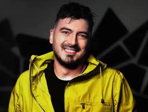 نیما شاهرخ شاهی