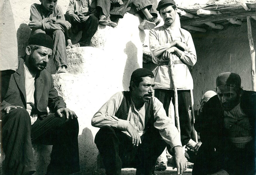 علی نصیریان در فیلم گاو