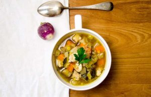 طرز تهیه سوپ شلغم و پیاز