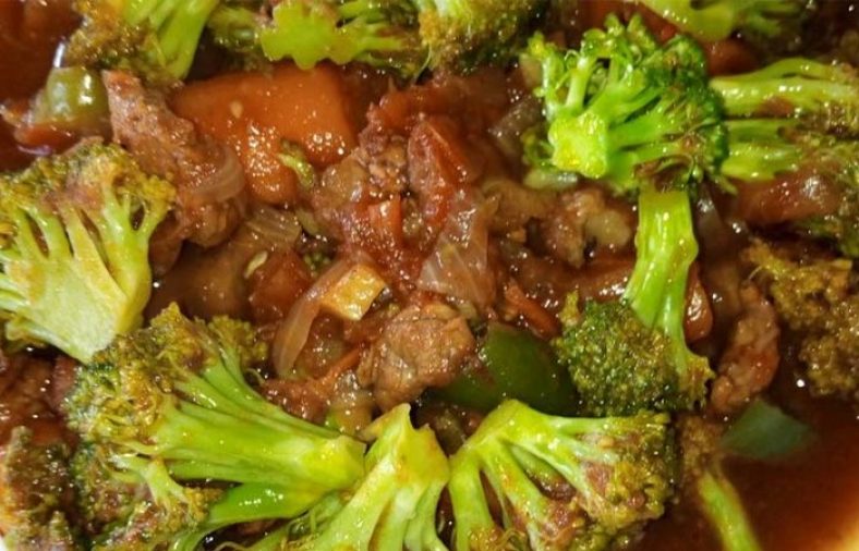 طرز تهیه خورش کلم بروکلی