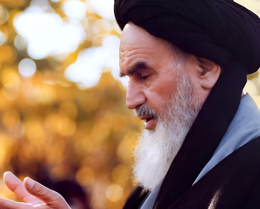 زندگینامه امام خمینی از ولادت تا وفات + عکس همسر و تعداد فرزندانش