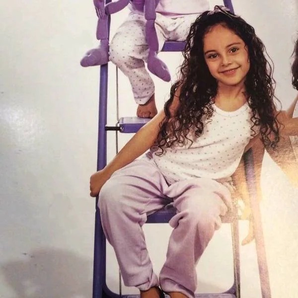 ترلان پروانه در چپ دست