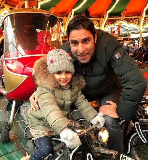 وحید هاشمیان و دخترش