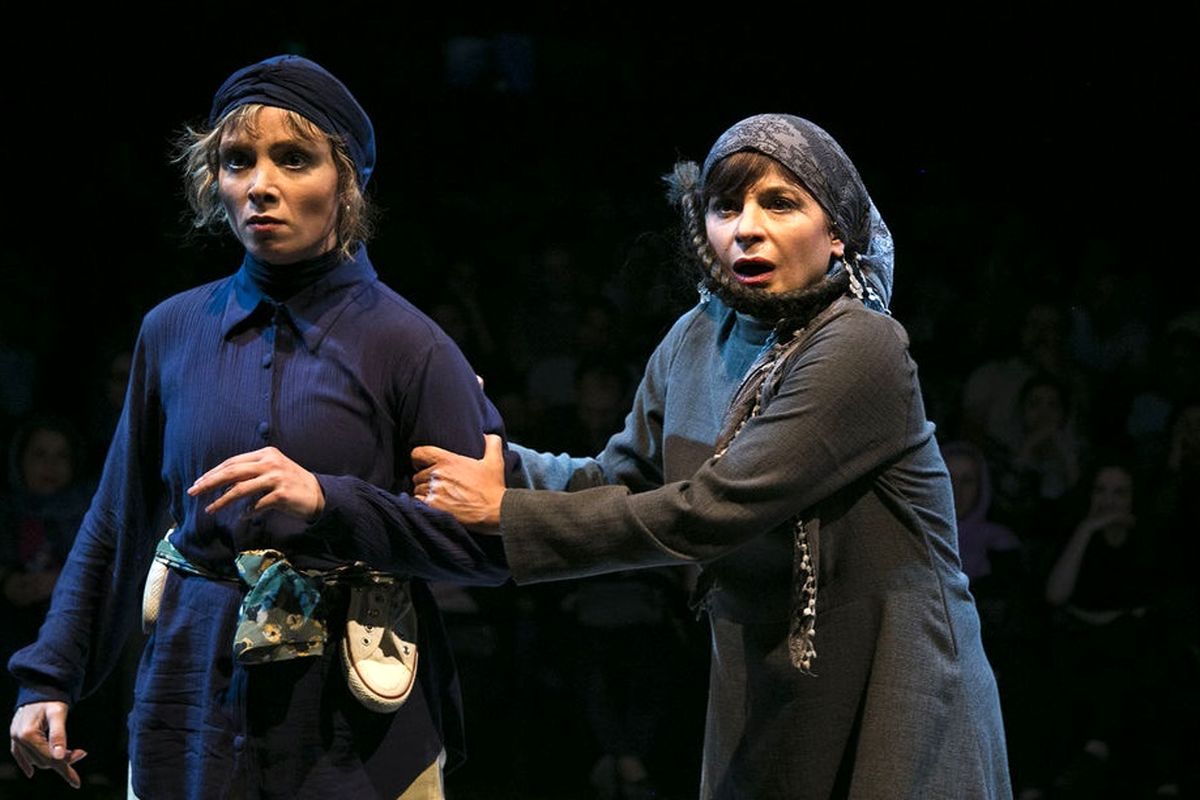 سیما تیرانداز در تئاتر