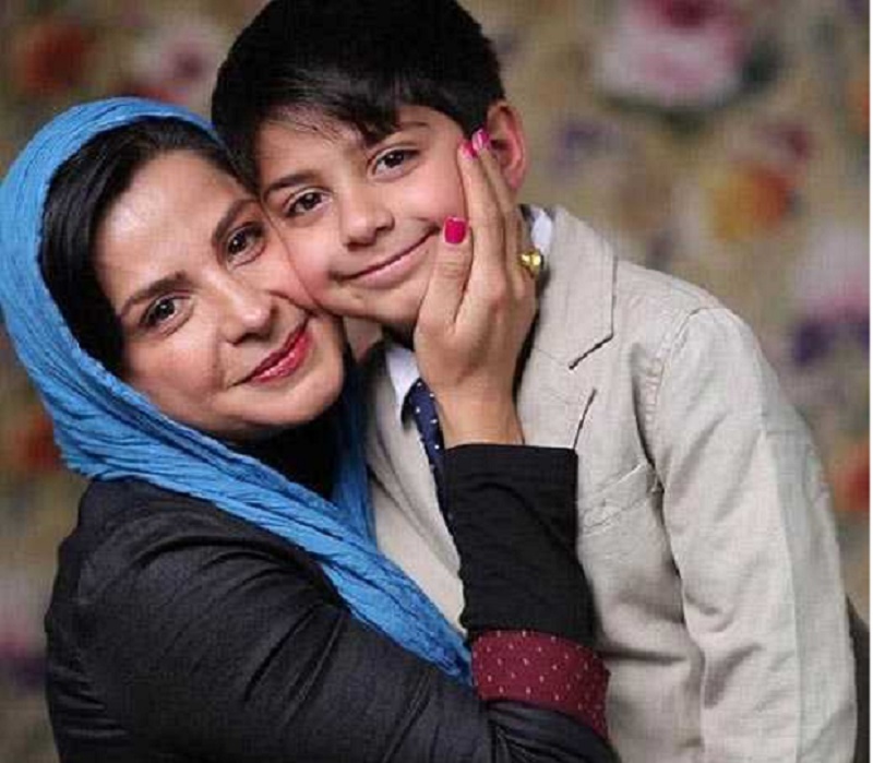 سیما تیرانداز و فرزندش رایان