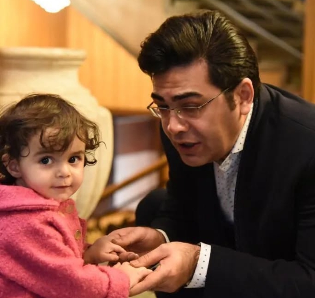 فرزند فرزاد حسنی