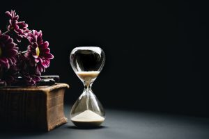 شعر در مورد پوچی دنیا و کوتاه بودن زندگی