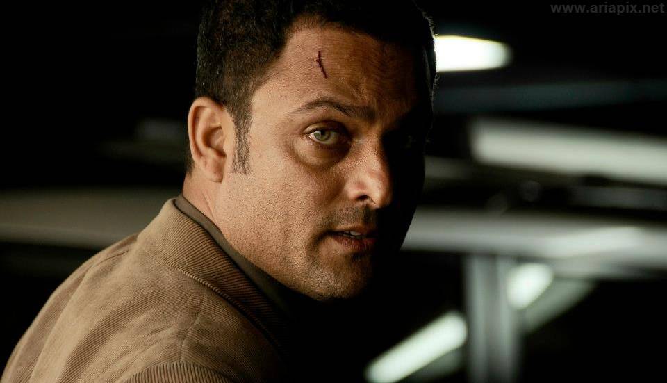 بازیگری حسین یاری