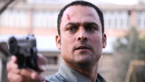 حسین یاری در هوش سیاه