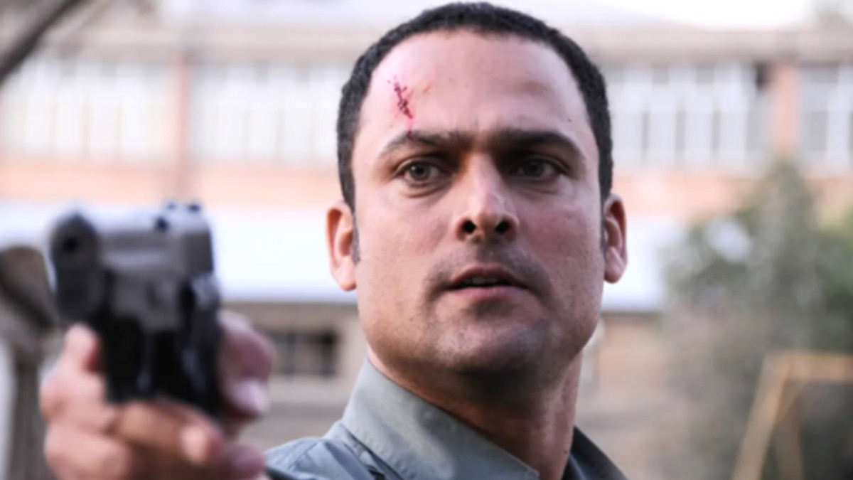 حسین یاری در هوش سیاه