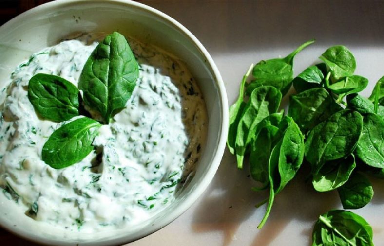 طرز تهیه بورانی اسفناج