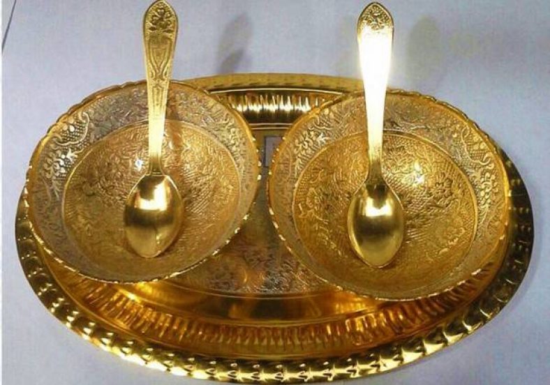 ظرف برنجی