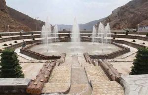 چشمه لادر