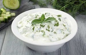 طرز تهیه بورانی کدو سبز