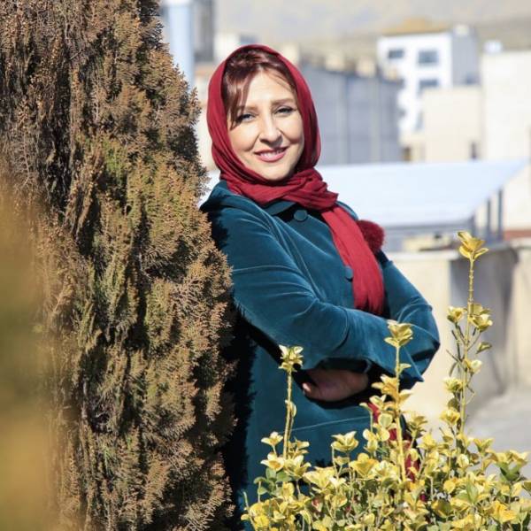 بیوگرافی مرجانه گلچین