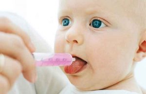 قطره مولتی ویتامین برای نوزادان