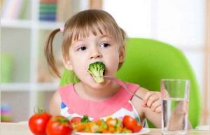میان وعده برای کودکان