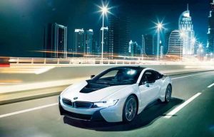 بی ام و i8