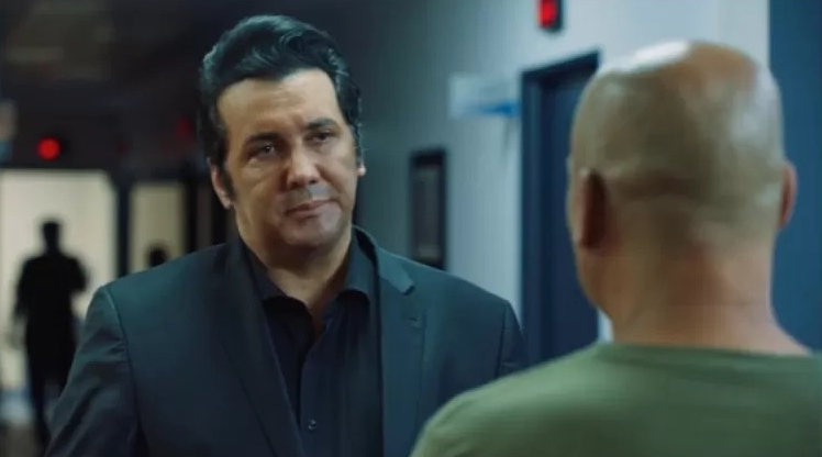 حسام نواب صفوی در نیسان آبی⁩