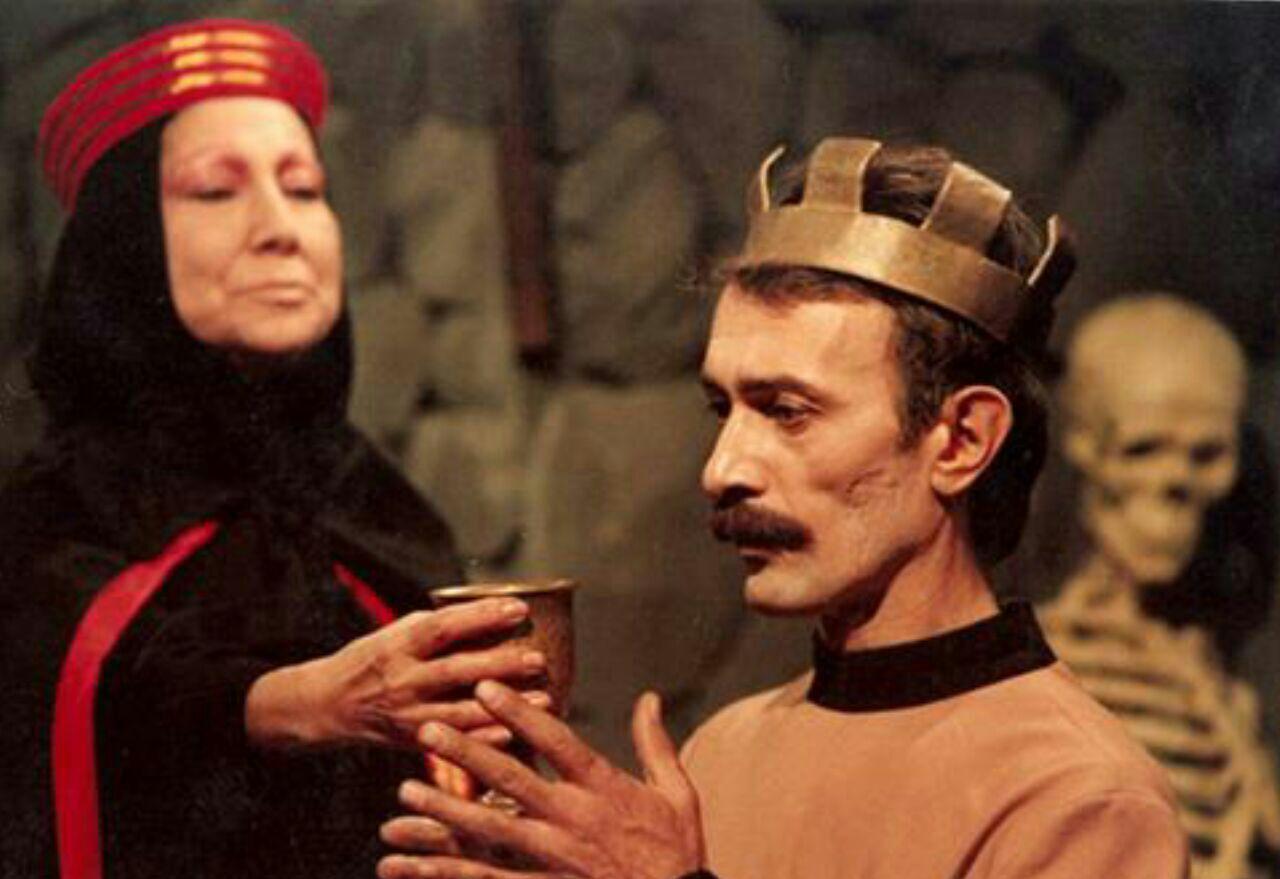 پرویز پورحسینی در تئاتر