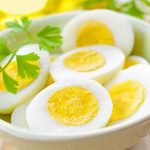 دادن تخم مرغ به نوزاد