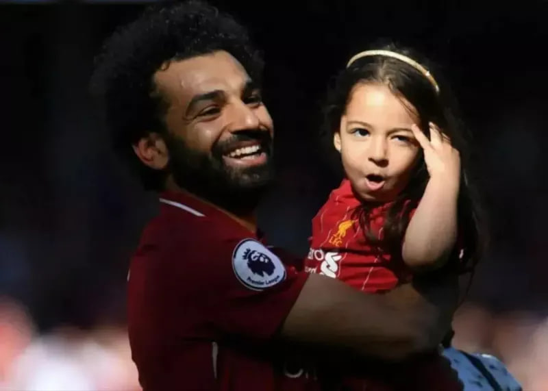محمد صلاح و دخترش