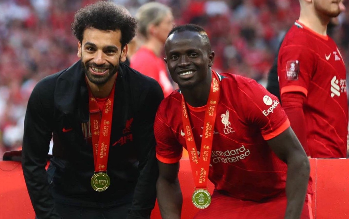 محمد صلاح و سادیو مانه