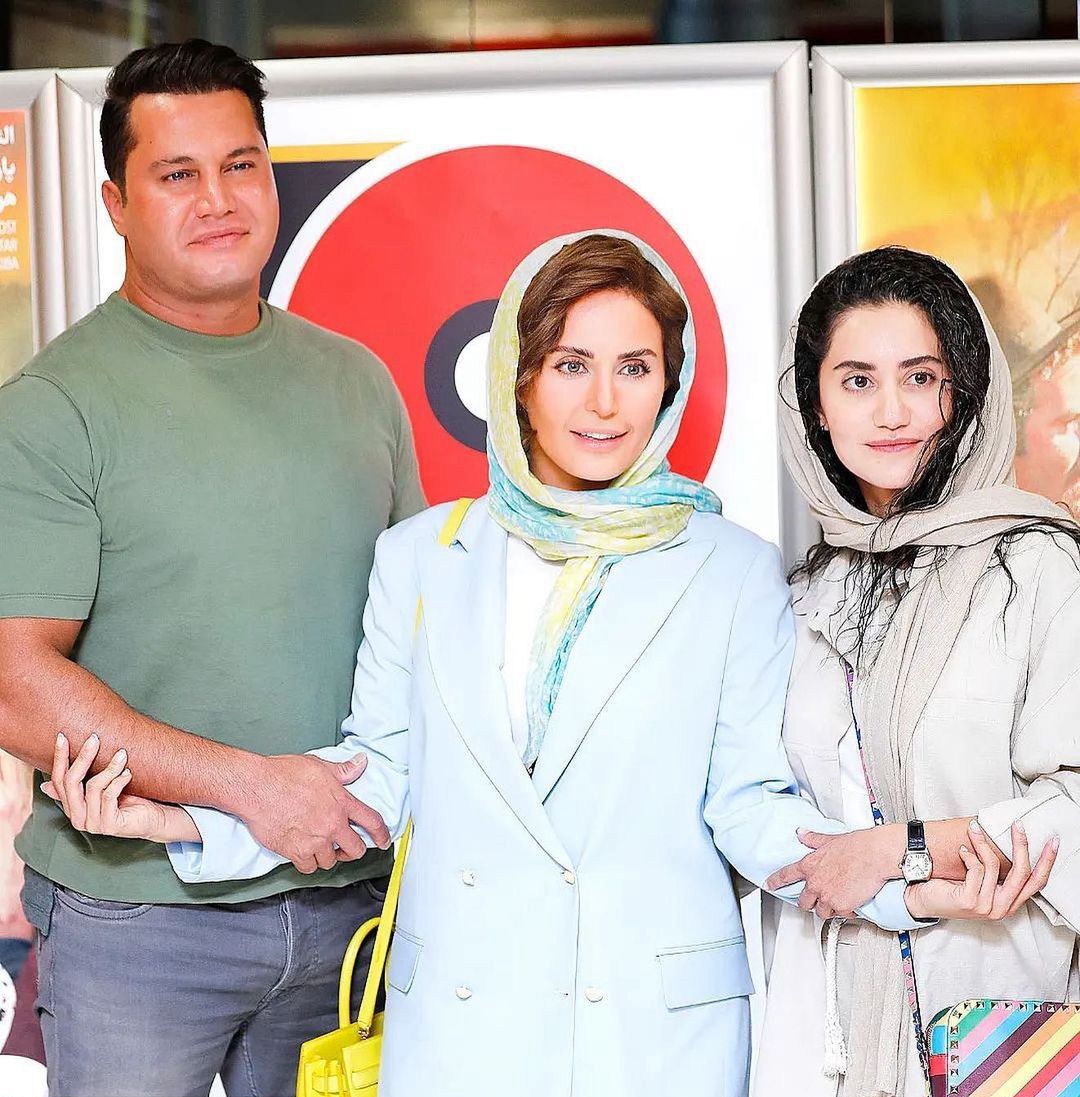 الناز شاکردوست و خواهر برادرش