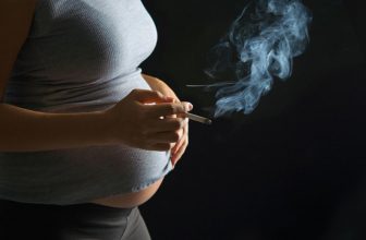 تاثیر دود سیگار بر جنین